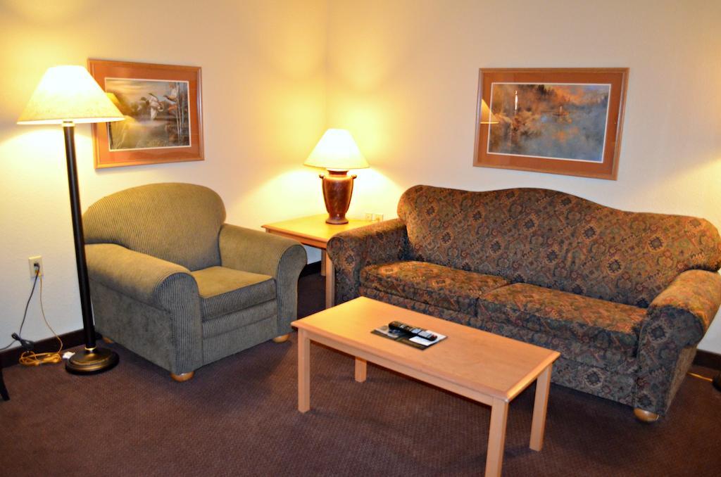Fossil Creek Hotel & Suites Russell Cameră foto